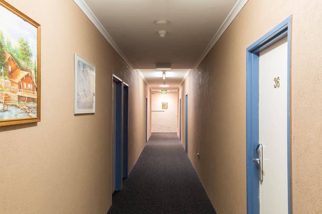 Chadstone Executive Motel 2*